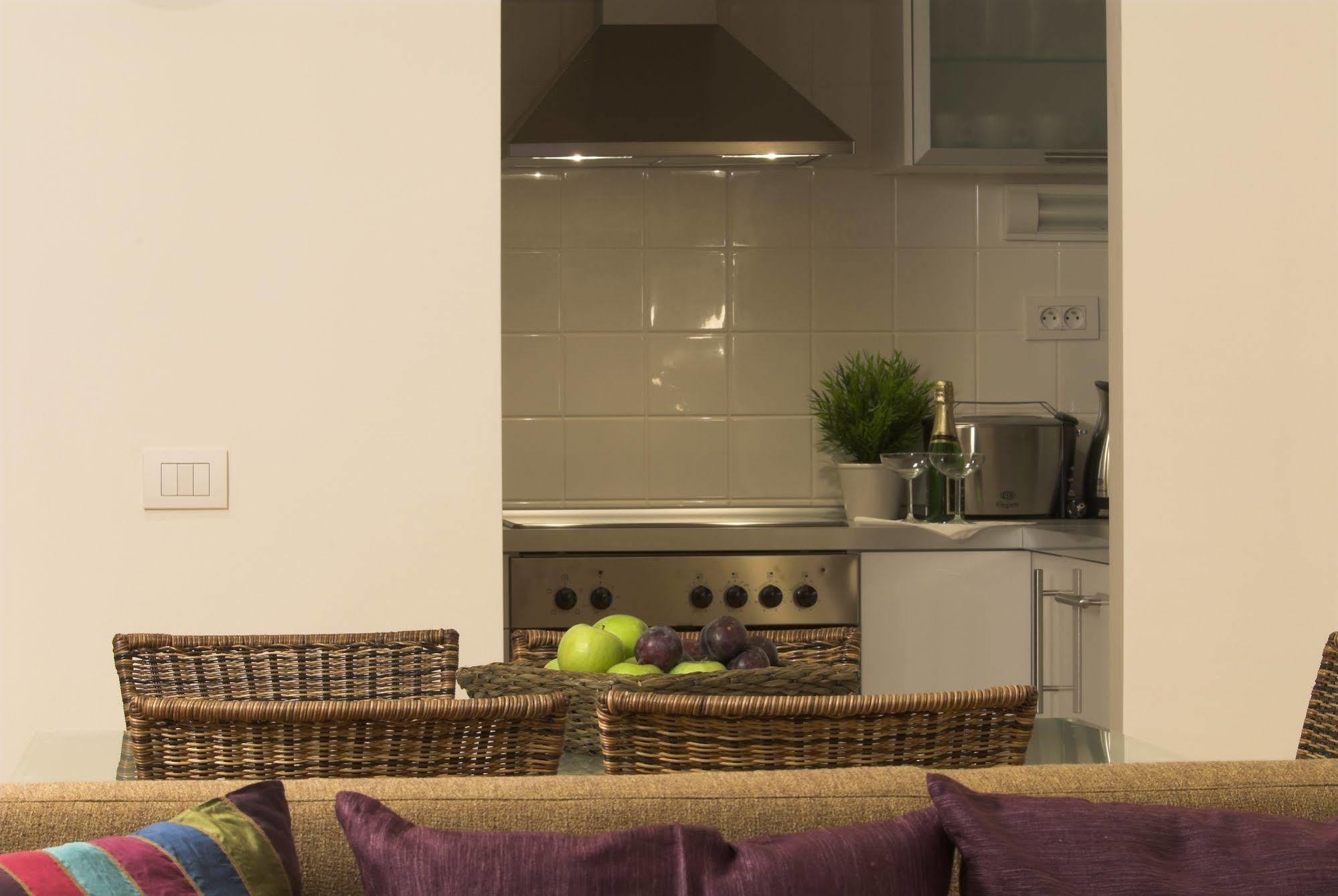 เรสซิเดนซ์ คาร์โลวา Apartment ปราก ภายนอก รูปภาพ