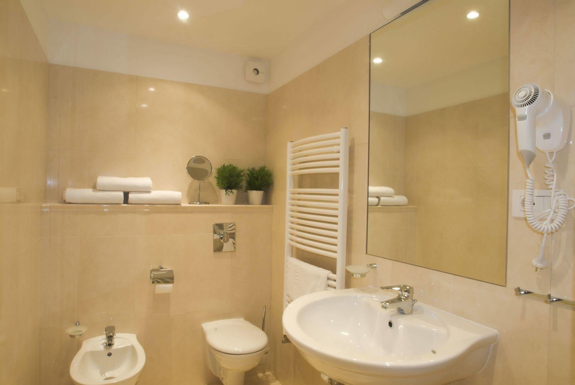เรสซิเดนซ์ คาร์โลวา Apartment ปราก ภายนอก รูปภาพ