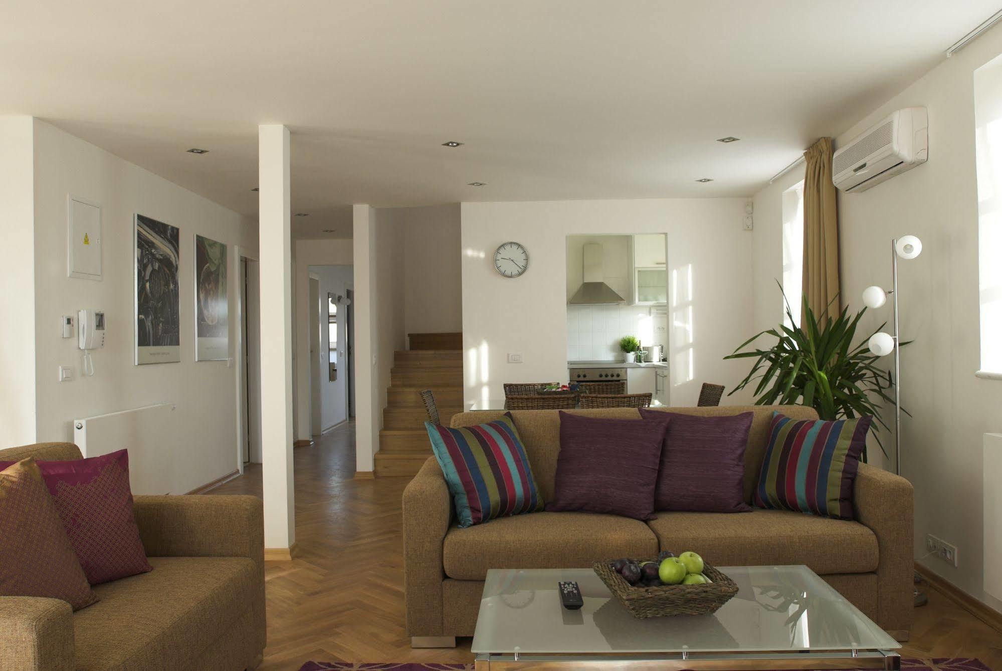 เรสซิเดนซ์ คาร์โลวา Apartment ปราก ภายนอก รูปภาพ
